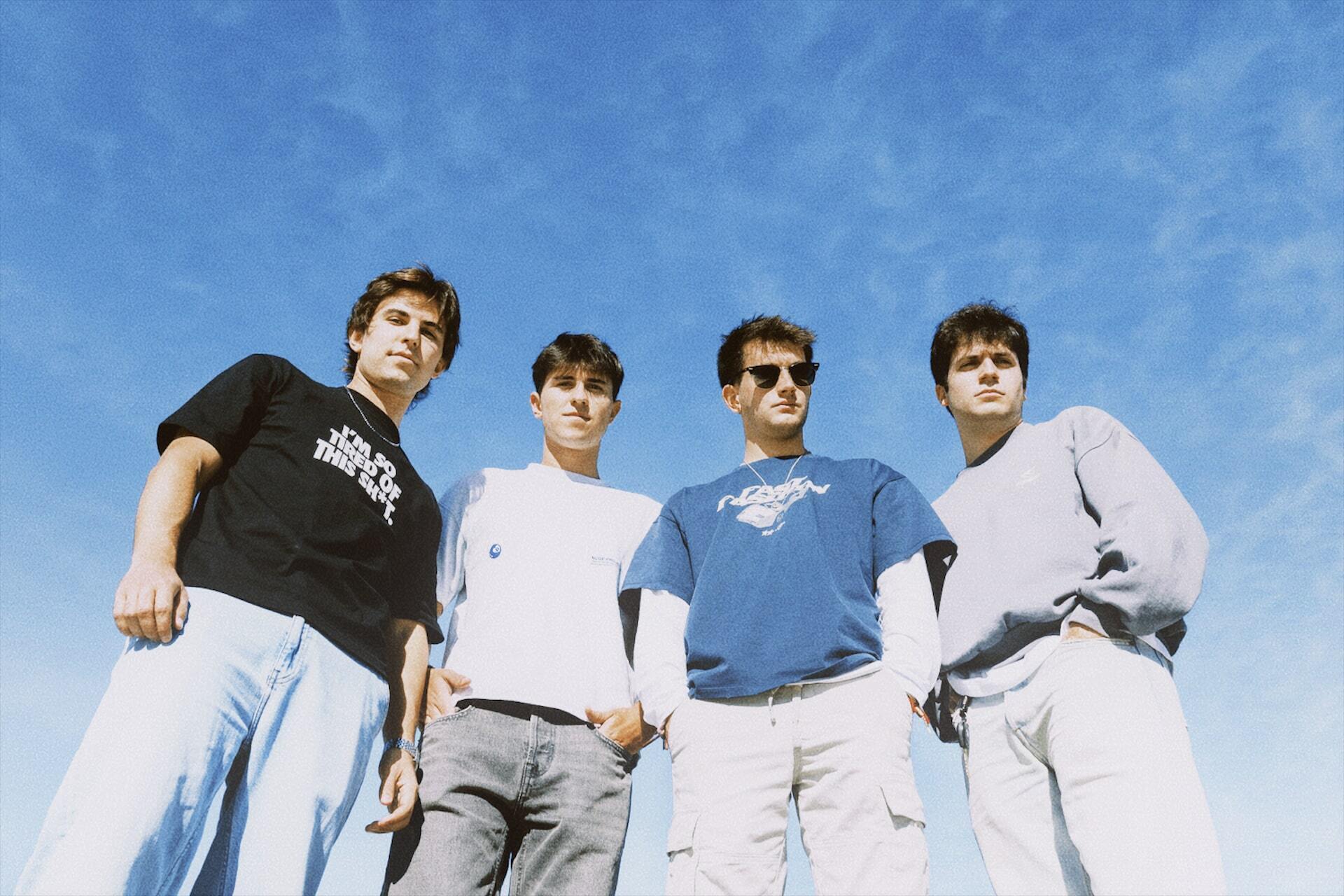 Contratar grupo Ceda El Paso. Contratar grupos emergentes de Barcelona. Ceda El Paso. Pop Rock Ceda El Paso. Máxima Fusión. Contratar artistas.