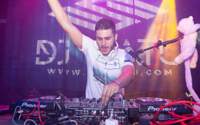 De como combatir el confinamiento en un barrio con música, marcha y un Dj